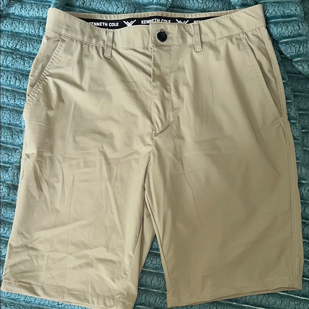 Kenneth Cole Tan 9” Golf Shorts